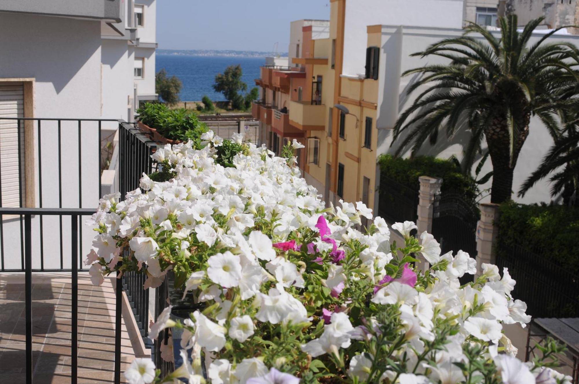 L'Uomo E Il Mare Bed & Breakfast Gallipoli Exterior photo